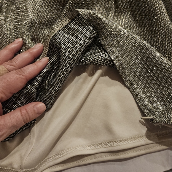 JS Collections Metallic Gold Tank Top - Picture 7 of 9